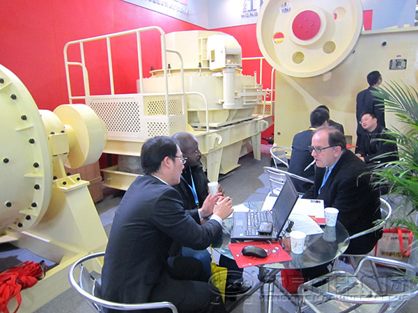 反擊式破碎機(jī)國際展會