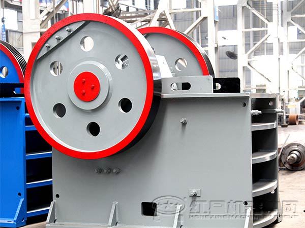 鄂式破碎機