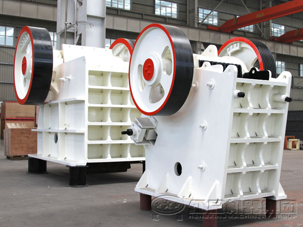 鄂式破碎機(jī)