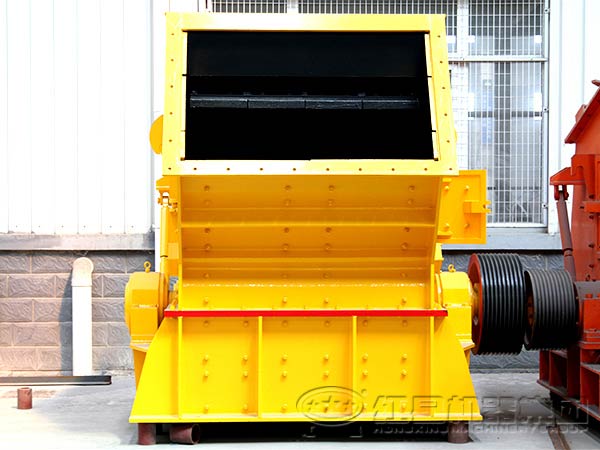 配置反擊式破碎機(jī)