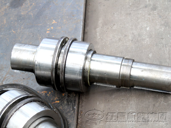 反擊式破碎機(jī)軸承