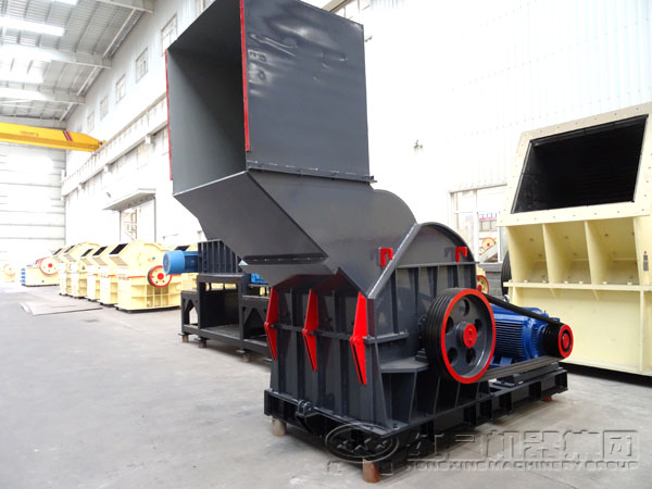 錘式制砂機(jī)