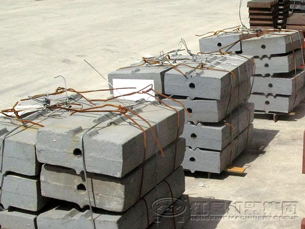 反擊式破碎機錘頭