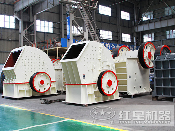 紅星煤炭錘式粉碎機(jī)車間