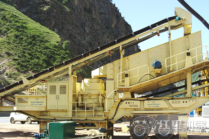 時產100噸的石子破碎機作業(yè)現(xiàn)場圖片