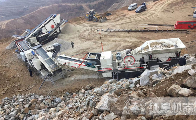 河南紅星移動(dòng)式環(huán)保型制砂生產(chǎn)線現(xiàn)場(chǎng)