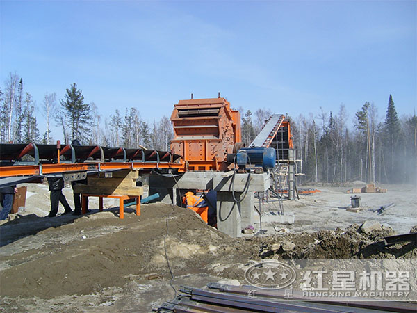 反擊式破碎機生產(chǎn)線現(xiàn)場