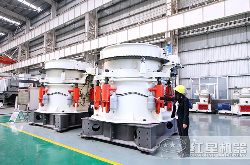 每小時(shí)300噸的圓錐制砂機(jī)