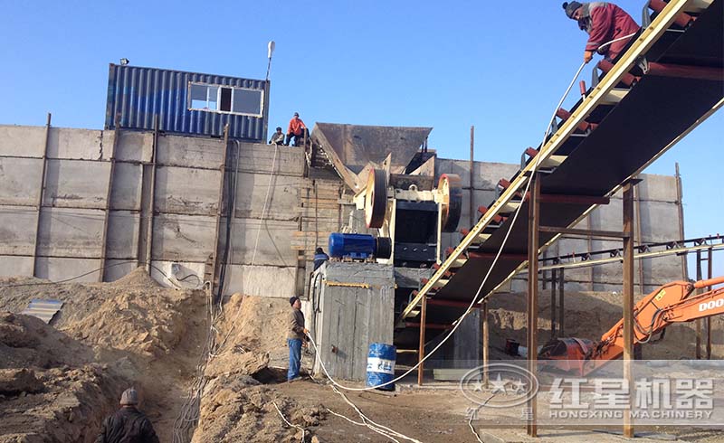 紅星顎式破碎機碎石生產(chǎn)線現(xiàn)場