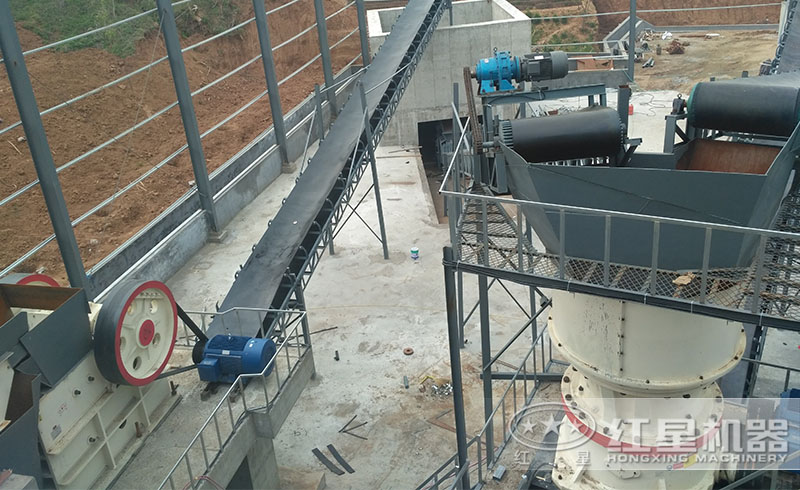 山東日產(chǎn)2000噸的碎石生產(chǎn)線現(xiàn)場