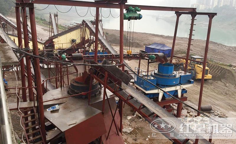 紅星用戶的鵝卵石碎沙生產(chǎn)線現(xiàn)場