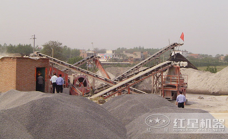 石子打沙生產(chǎn)線現(xiàn)場(chǎng)