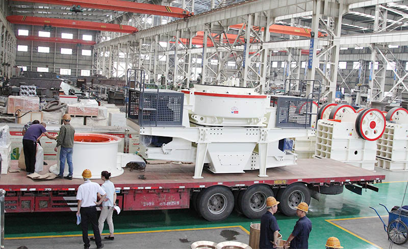 貴州用戶在紅星購置的全套大理石廢料制砂設(shè)備正火速裝車發(fā)貨中