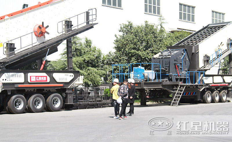 河北用戶不遠潛力來紅星廠區(qū)參觀購置移動式建筑垃圾破碎機