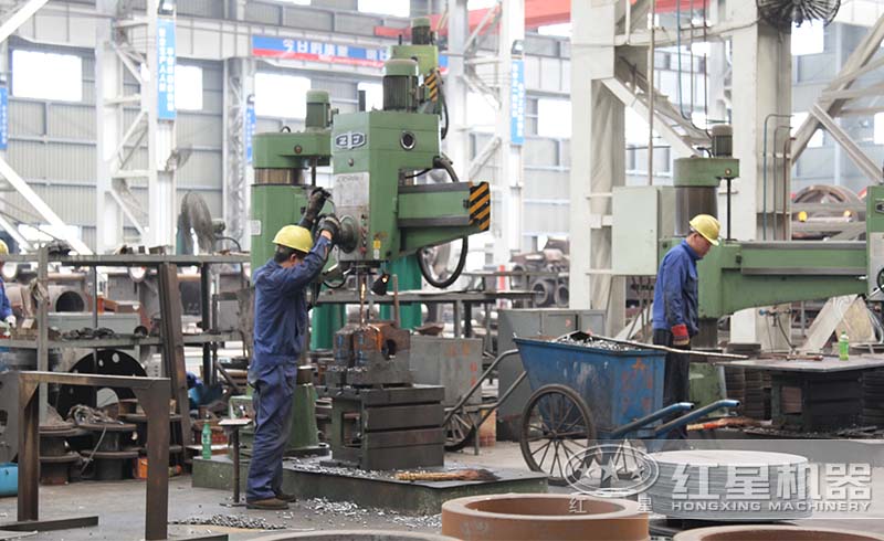 紅星大型現(xiàn)代化設(shè)備鑄造車間