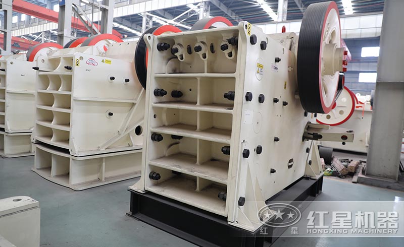 紅星CJ歐版鄂破機(jī)電機(jī)一體化結(jié)構(gòu)，占地面積小，適應(yīng)性強(qiáng)