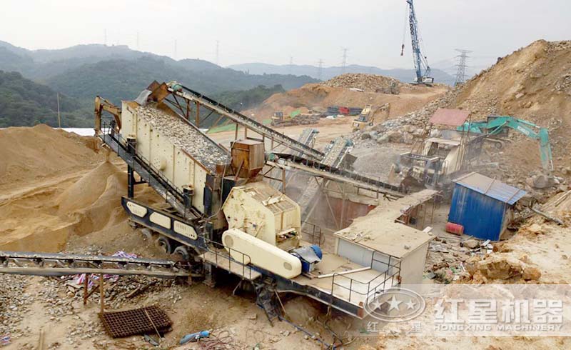 紅星移動式反擊破碎石現(xiàn)場