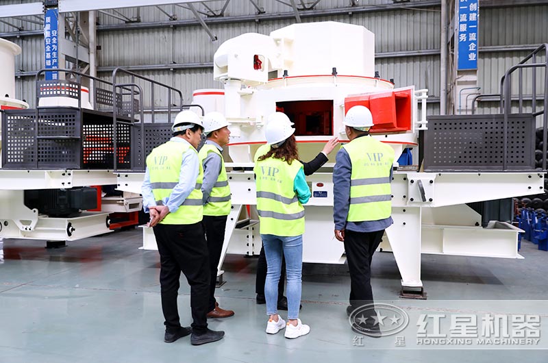 客戶來廠進行設(shè)備參觀